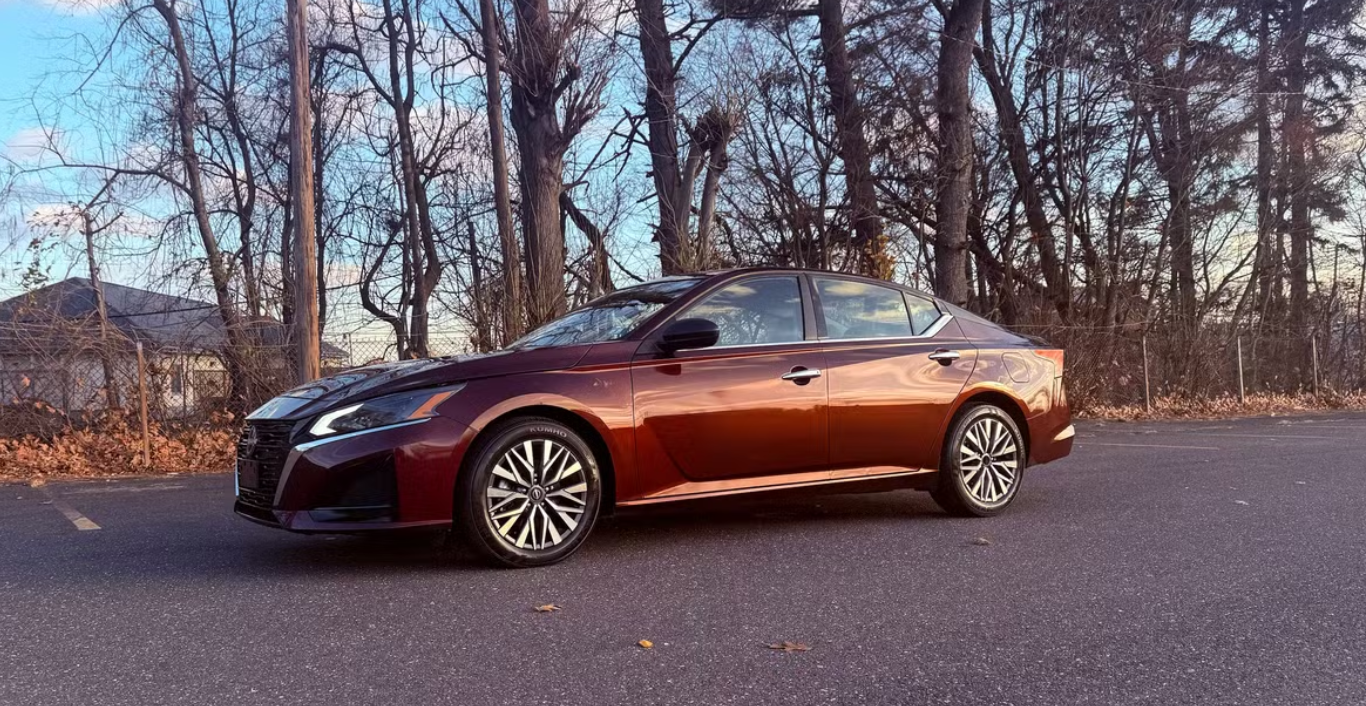 Nissan Altima 2025