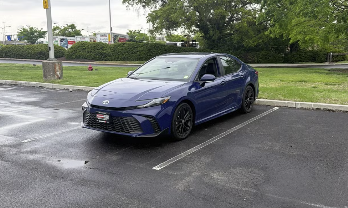 Toyota Camry Hybrid